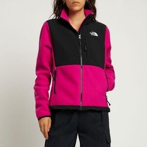 Womens/ Youth Northface Denali Fuschia Pink and Black - Size 14/16